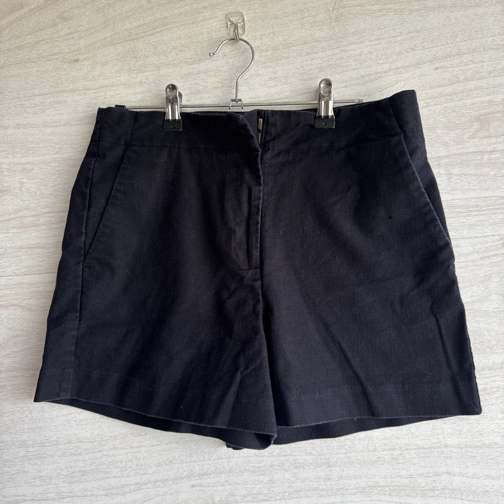 Women's Black Loft Flat Front Shorts Sz 4